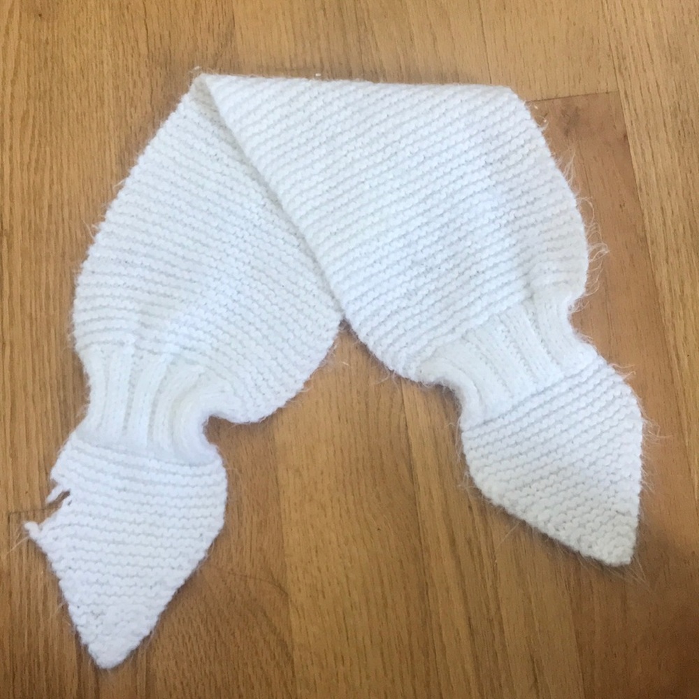 White Knit Scarf